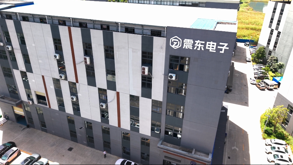 为什么电阻越大电流越小？